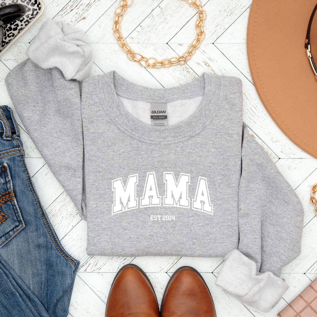 Mama est (custom): crewneck